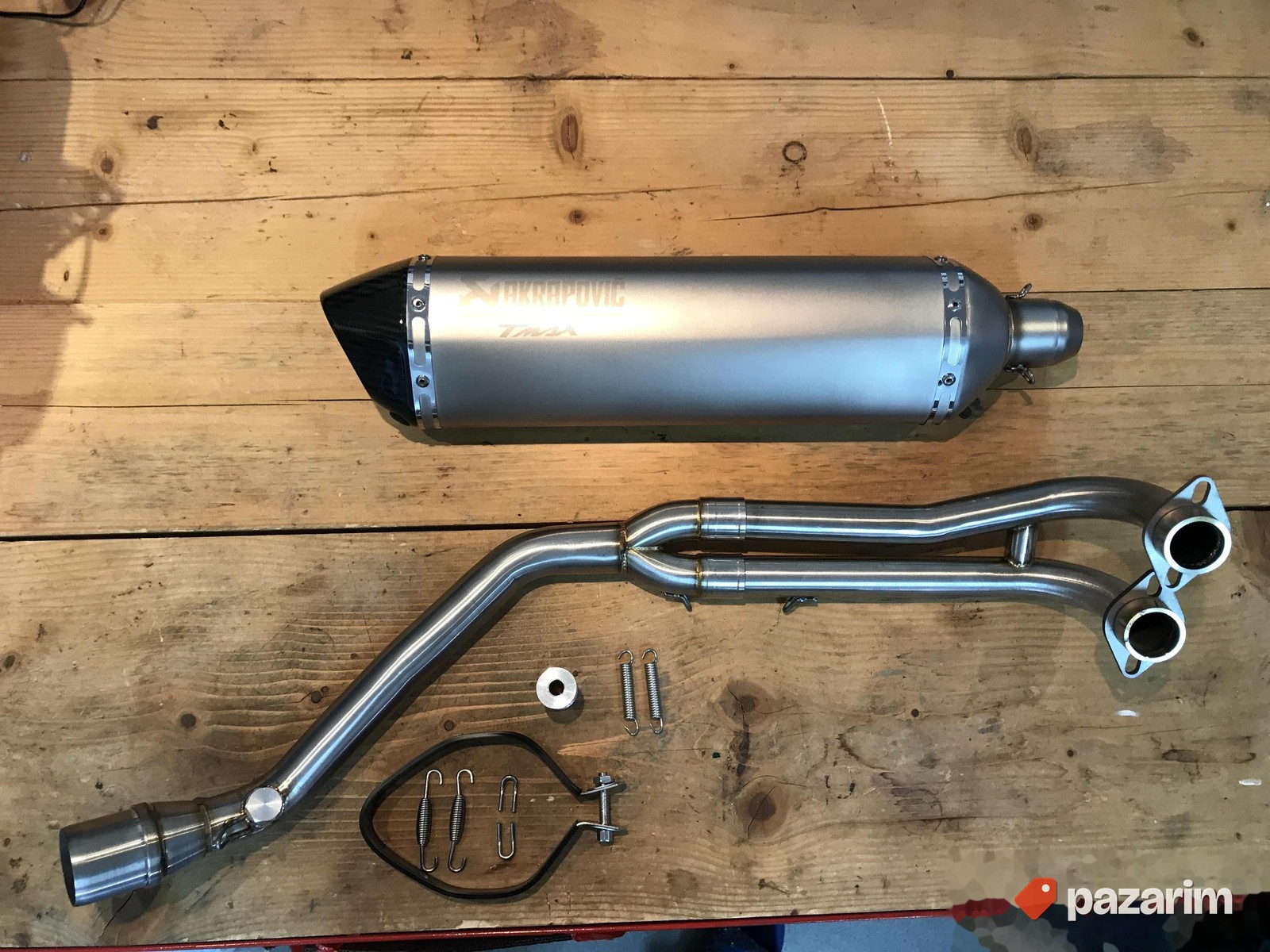 T-Max 500 i 530 - auspuh pravi carbon i grane tmax 1