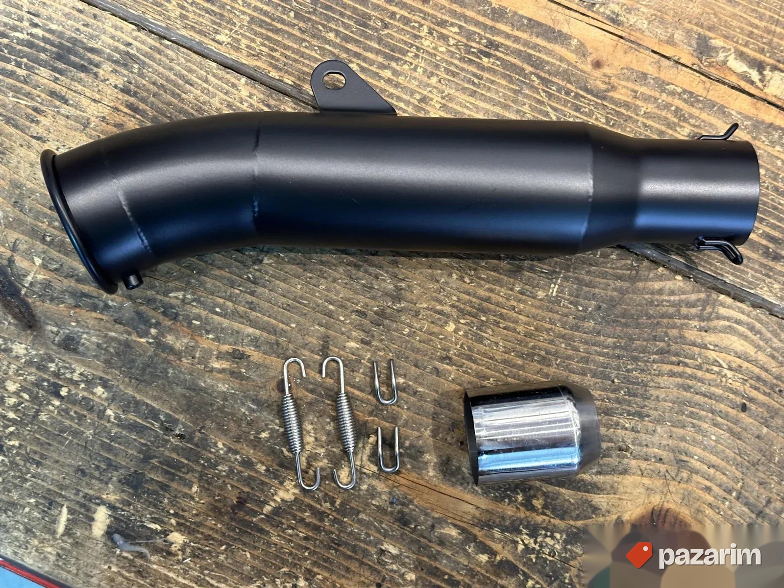 Auspuh Cafe Racer - Akrapovic GP 2