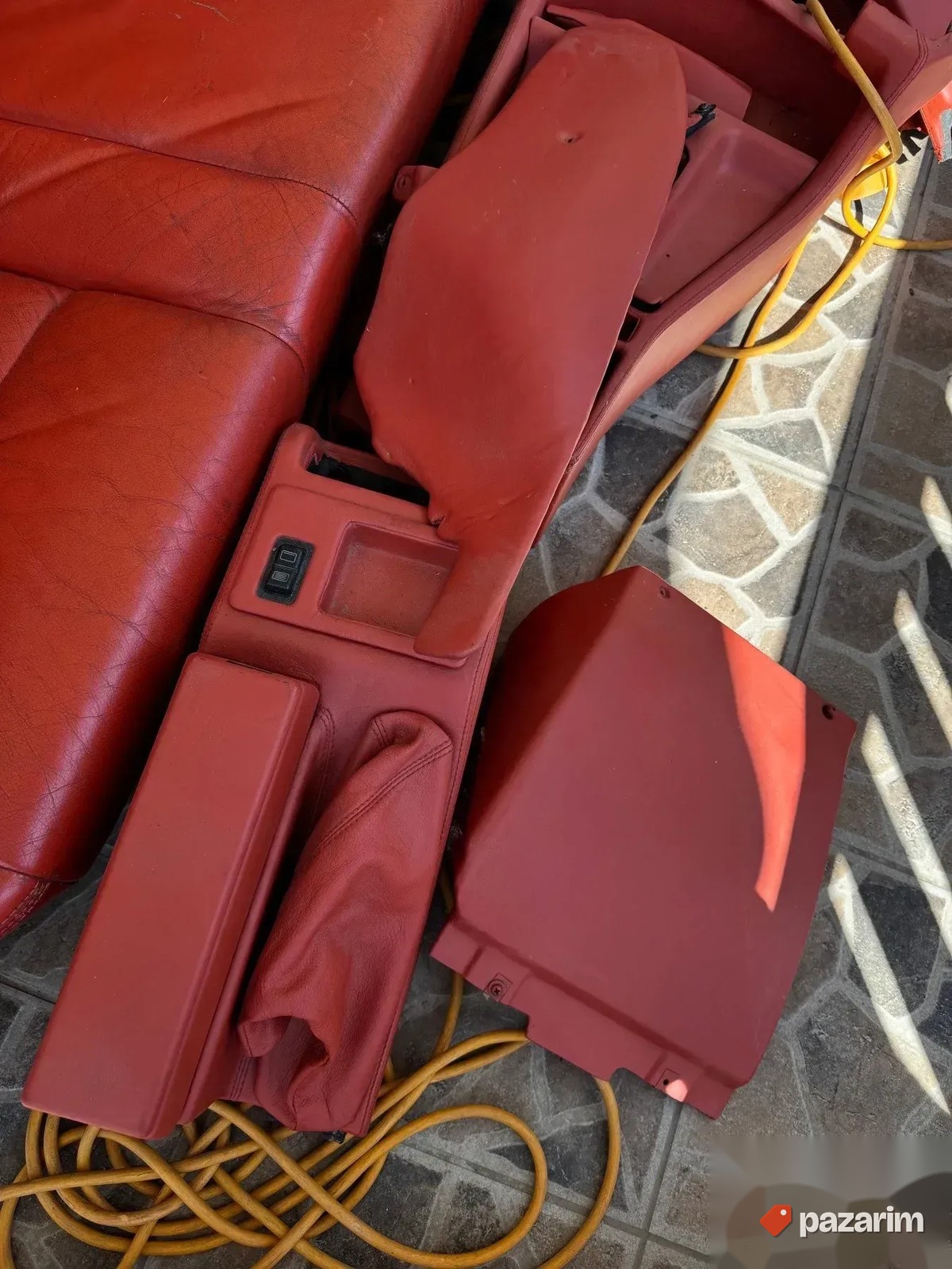 BMW M5 E34 - sedista i enterijer 8