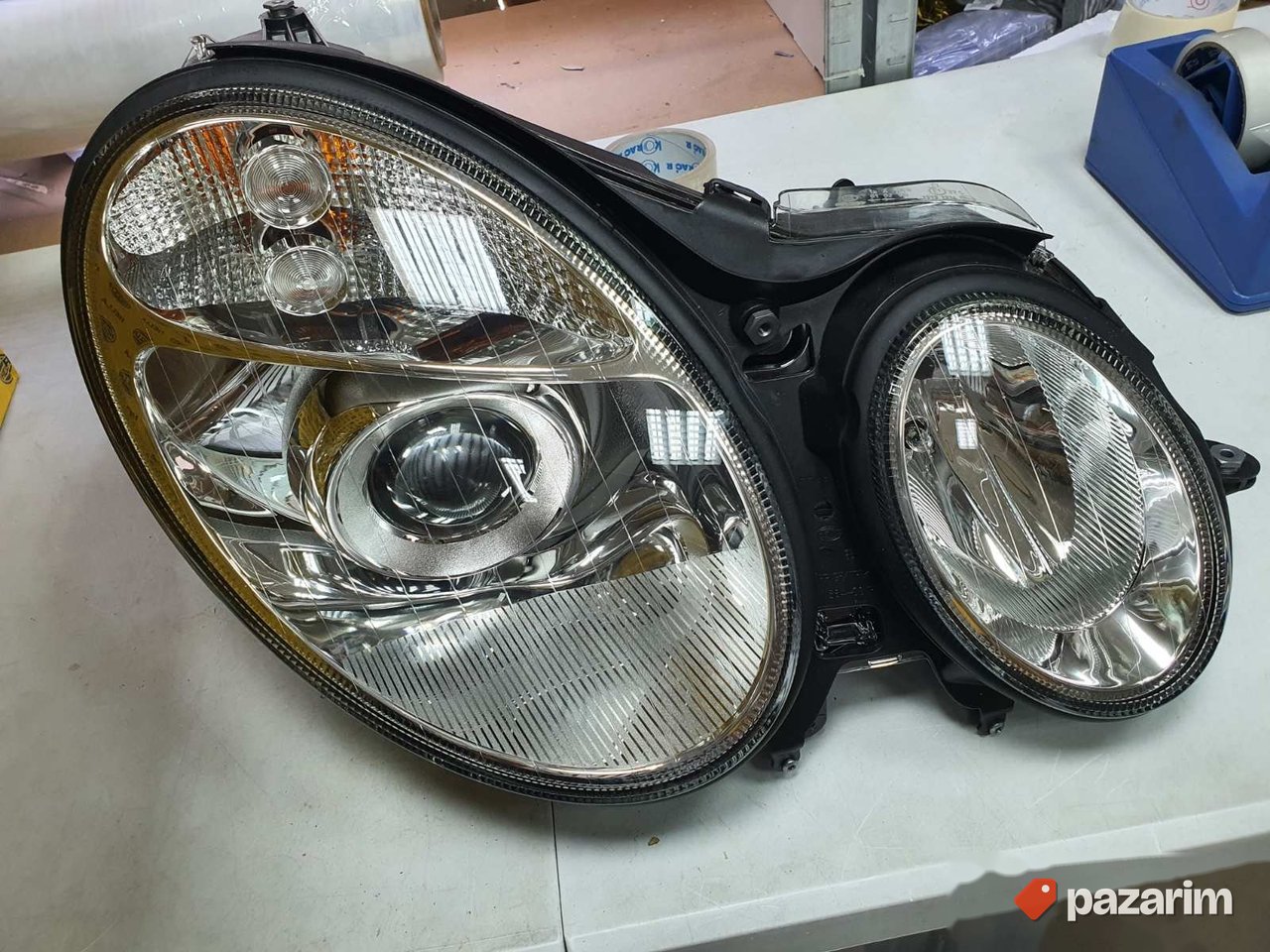 Far za Mercedes Benz E Klase D2S/H7, H7, W5W - Hella 5