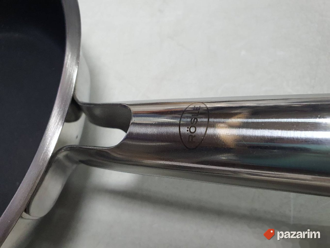 Tiganj 2 komada Rosle precnika 20 i 28cm. 6