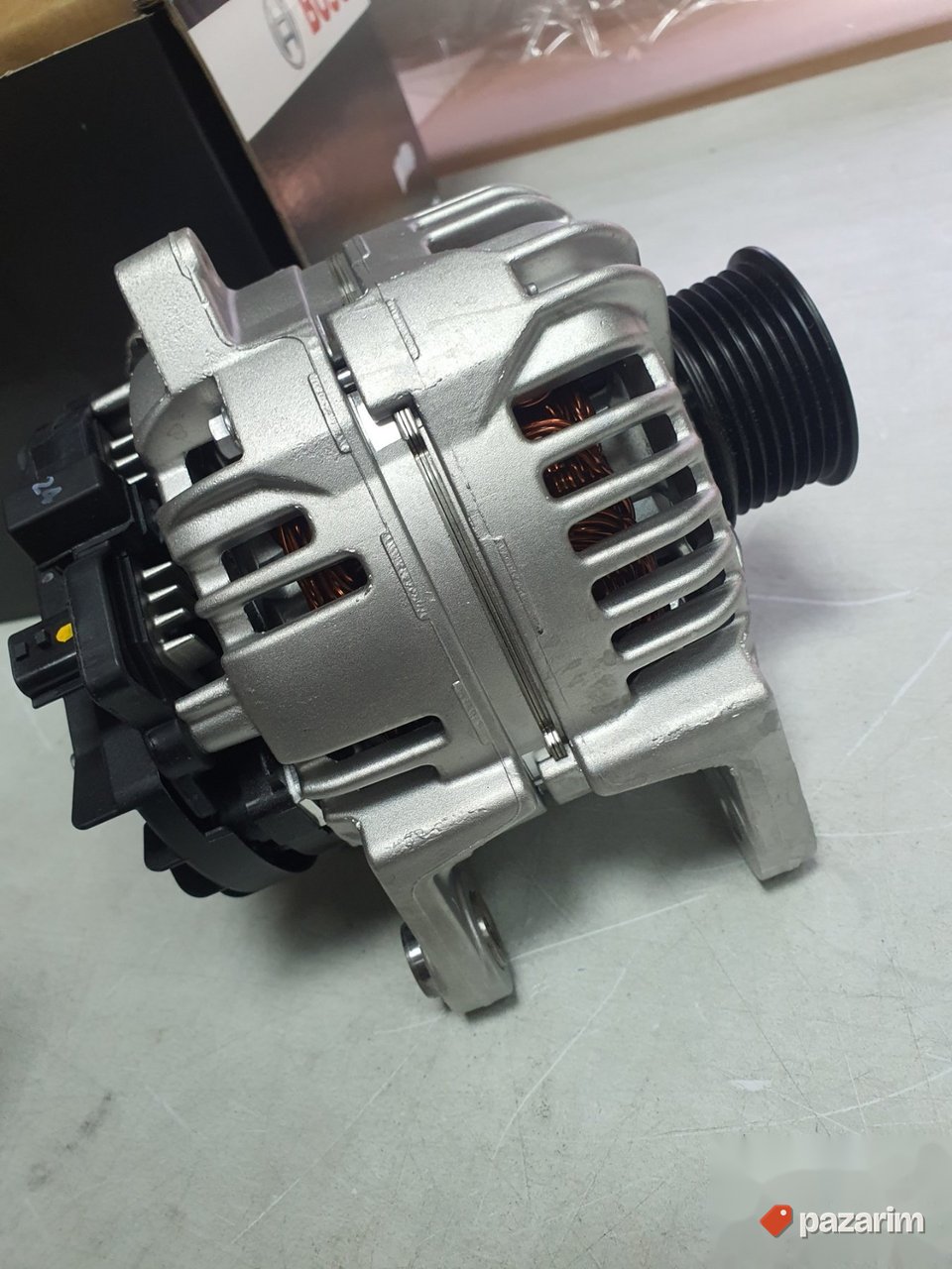 Alternator BOSCH 0 124 325 176 za Renault 5